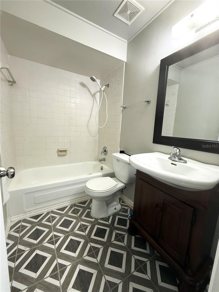 5006 ABERDEEN CT, TAMPA, FL, 33624
