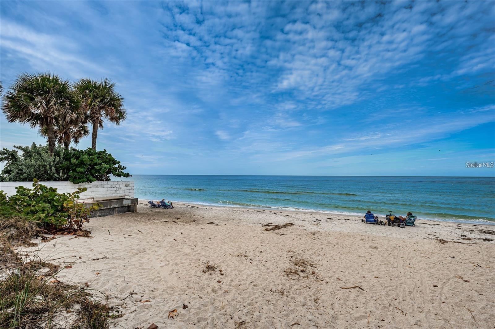 1020 CEDAR DR, BELLEAIR BEACH, FL, 33786