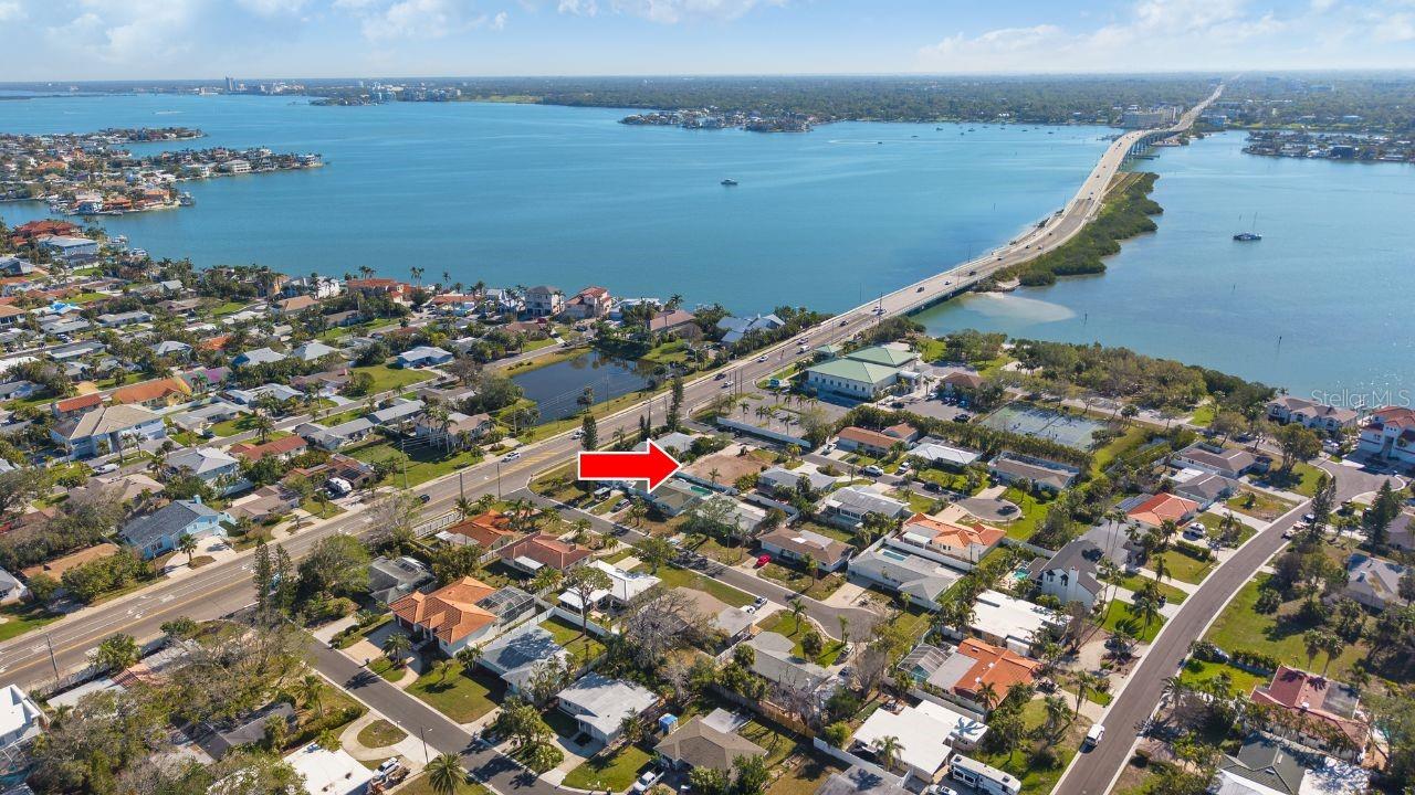 1020 CEDAR DR, BELLEAIR BEACH, FL, 33786