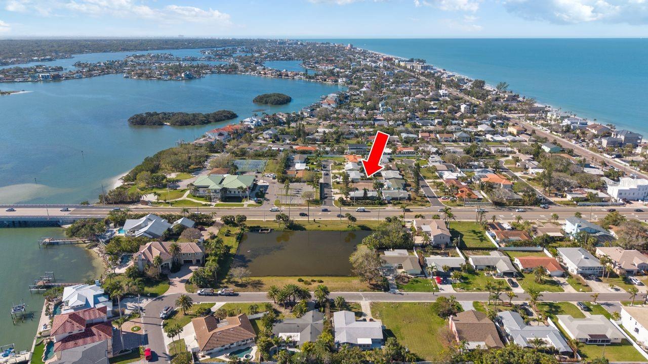 1020 CEDAR DR, BELLEAIR BEACH, FL, 33786