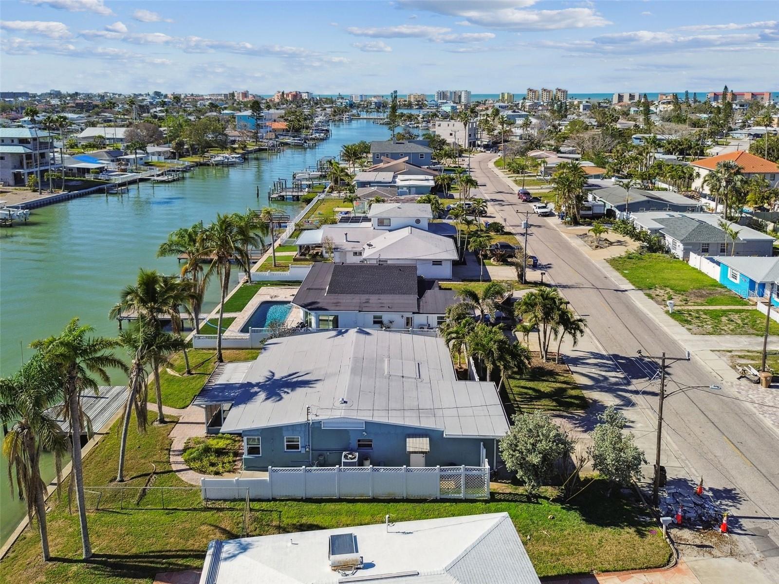 BAY POINT ESTATES 1ST ADD, MADEIRA BEACH, FL, 33708