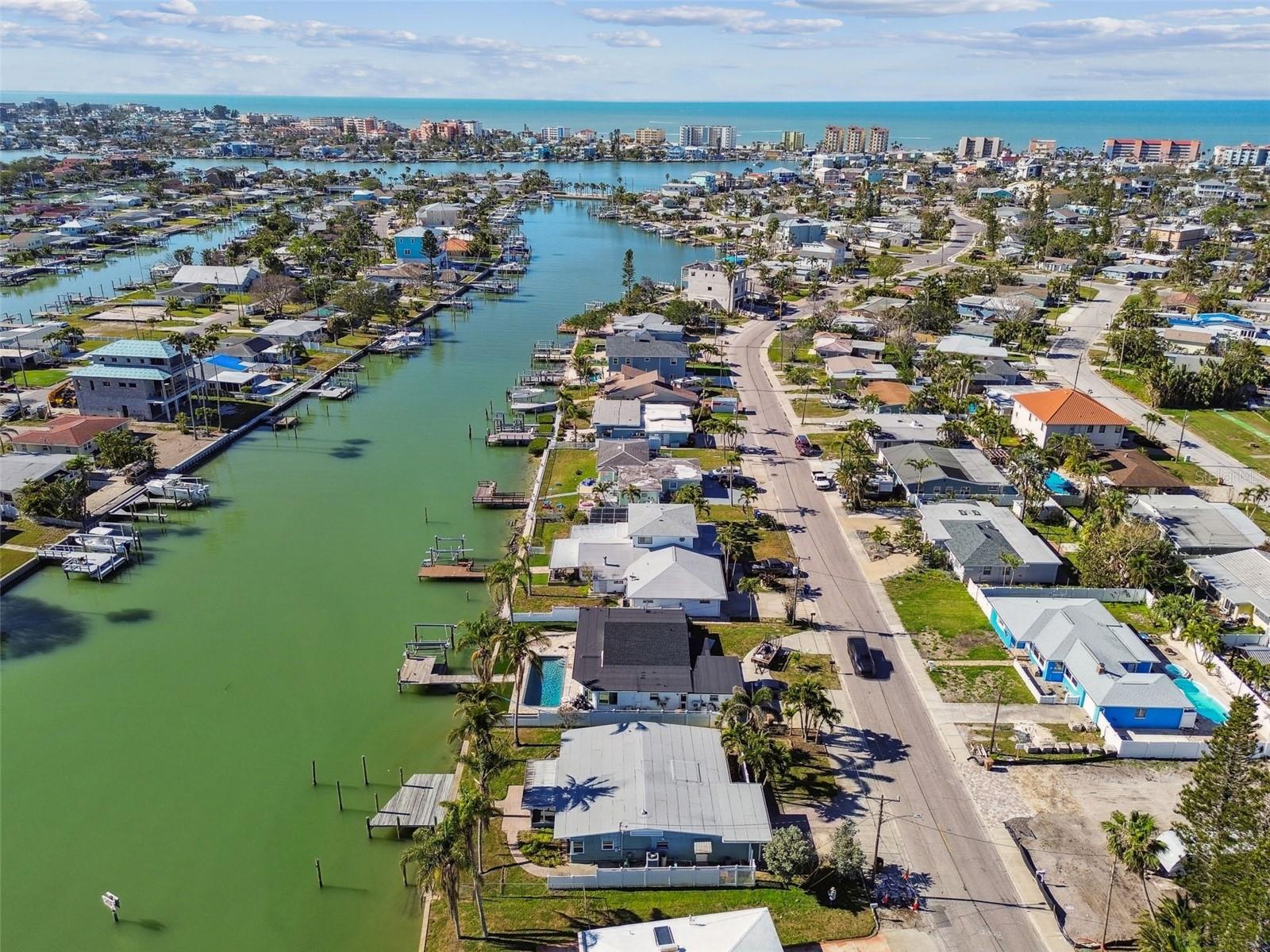 BAY POINT ESTATES 1ST ADD, MADEIRA BEACH, FL, 33708