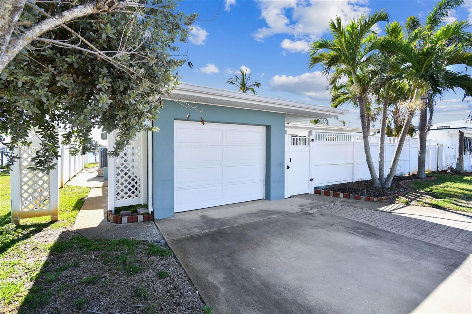 BAY POINT ESTATES 1ST ADD, MADEIRA BEACH, FL, 33708
