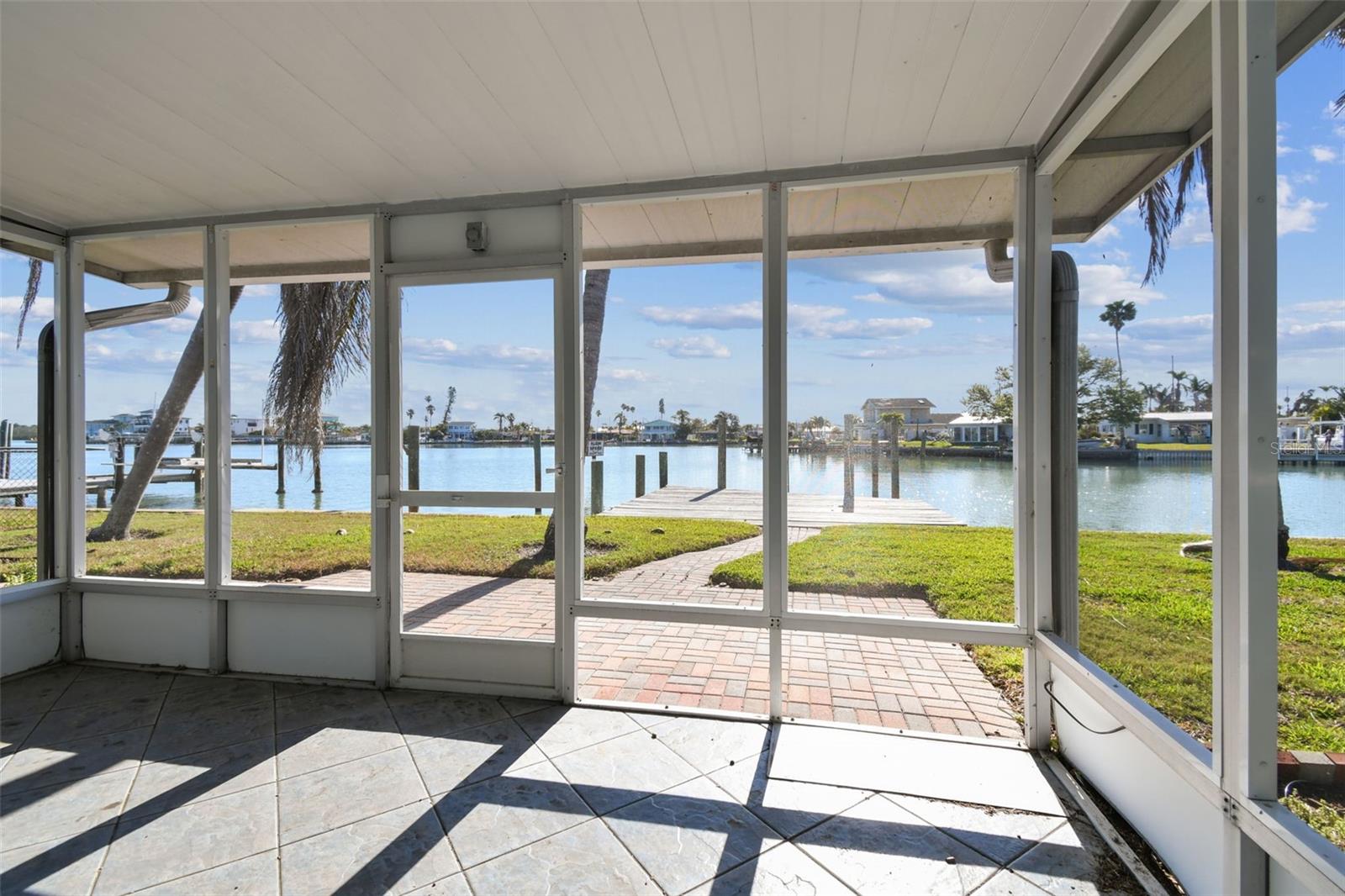 BAY POINT ESTATES 1ST ADD, MADEIRA BEACH, FL, 33708