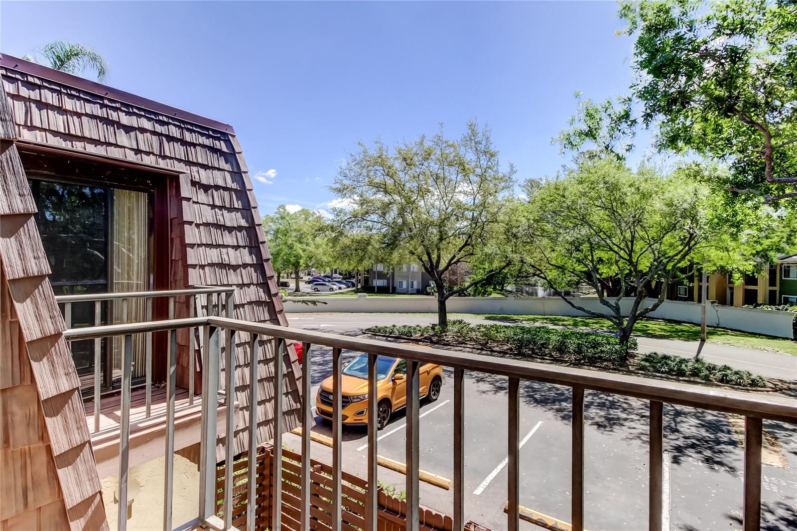 15203 W POND WOODS DR, TAMPA, FL, 33618