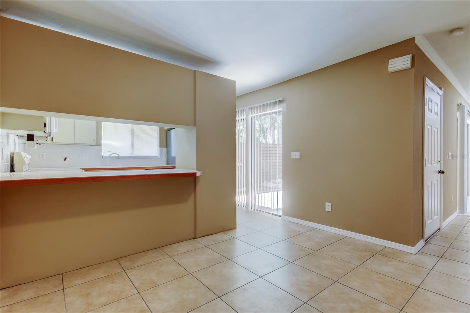 15203 W POND WOODS DR, TAMPA, FL, 33618