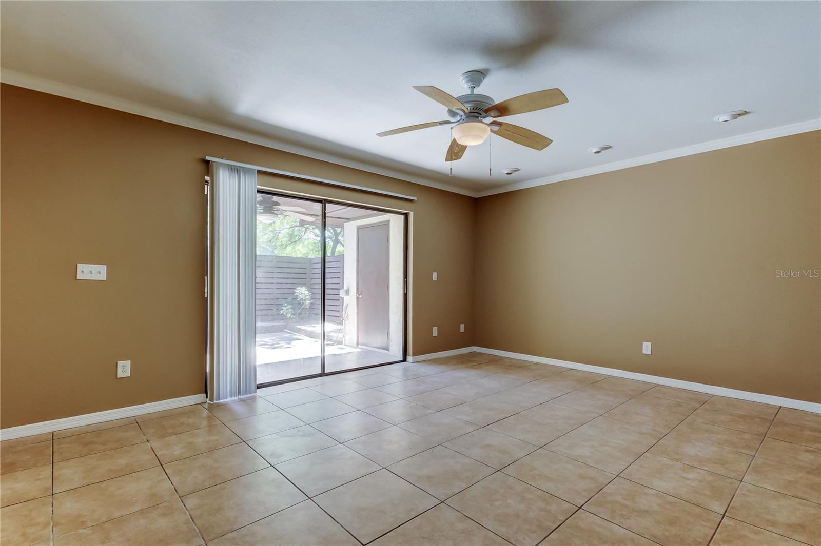 15203 W POND WOODS DR, TAMPA, FL, 33618