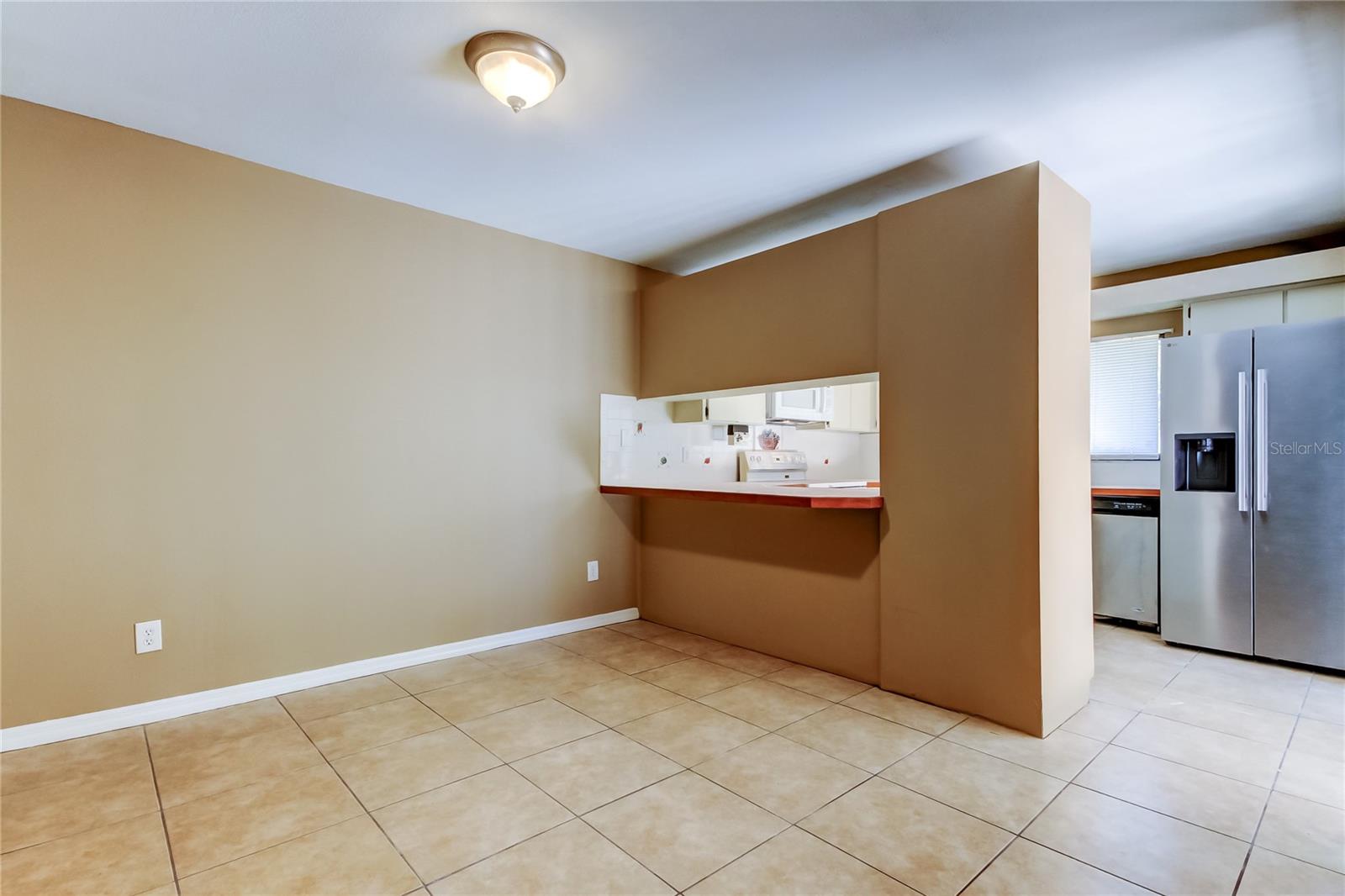 15203 W POND WOODS DR, TAMPA, FL, 33618