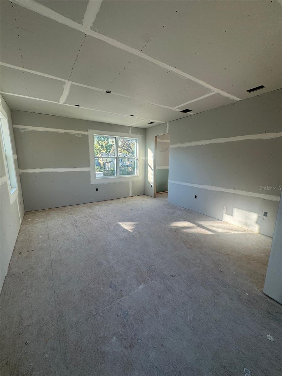 1215 E BROAD ST, TAMPA, FL, 33604