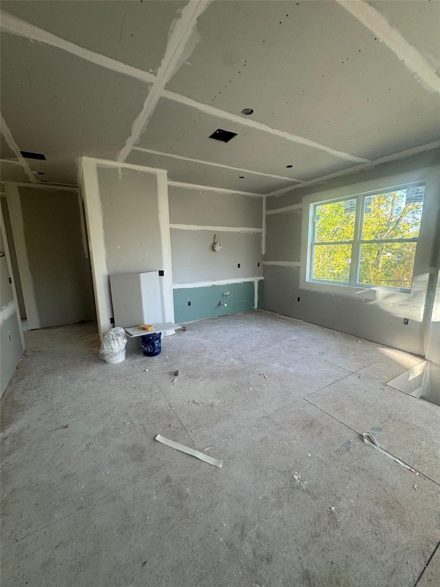 1215 E BROAD ST, TAMPA, FL, 33604