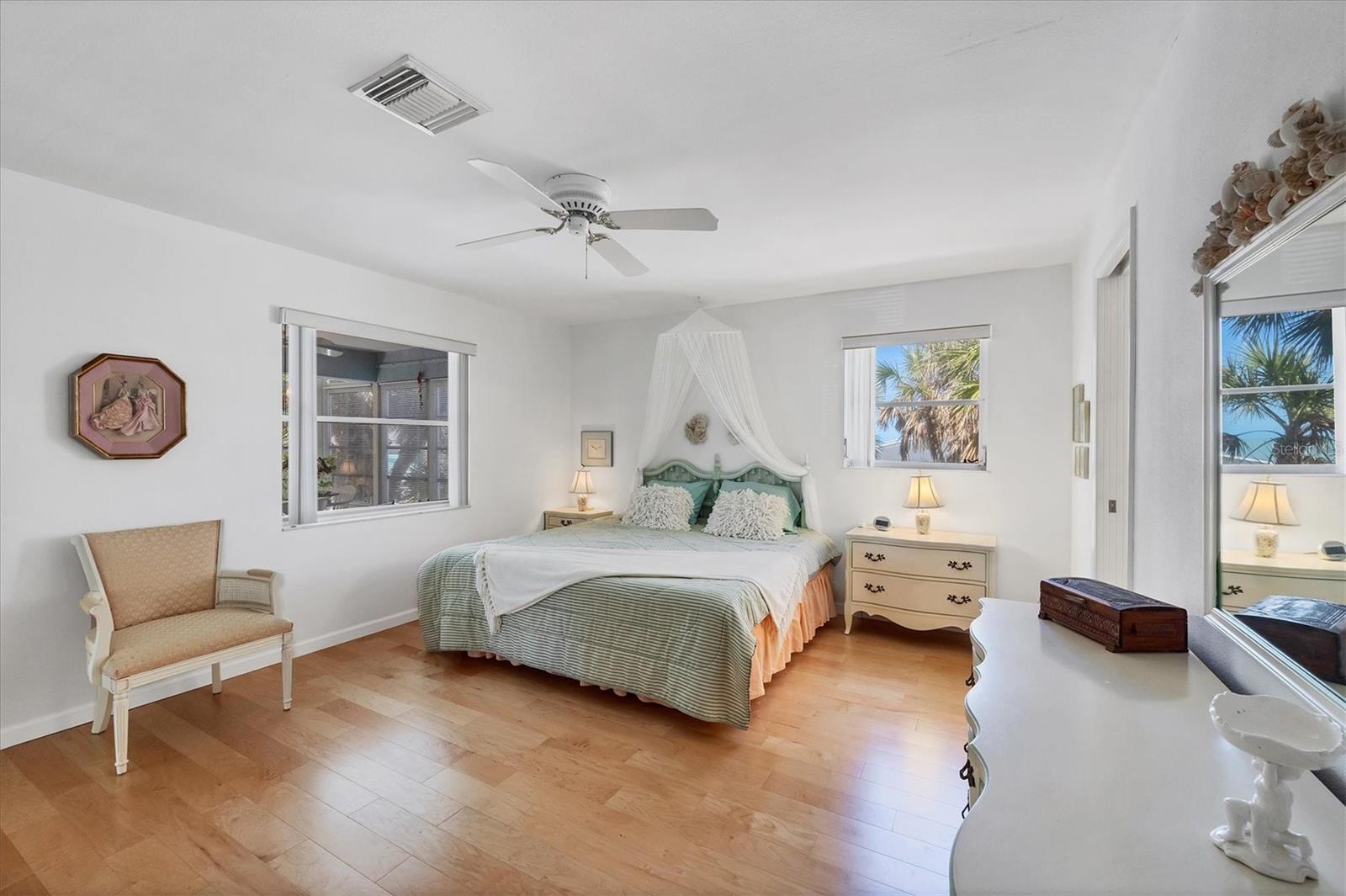 3030 N BEACH RD #B, ENGLEWOOD, FL, 34223