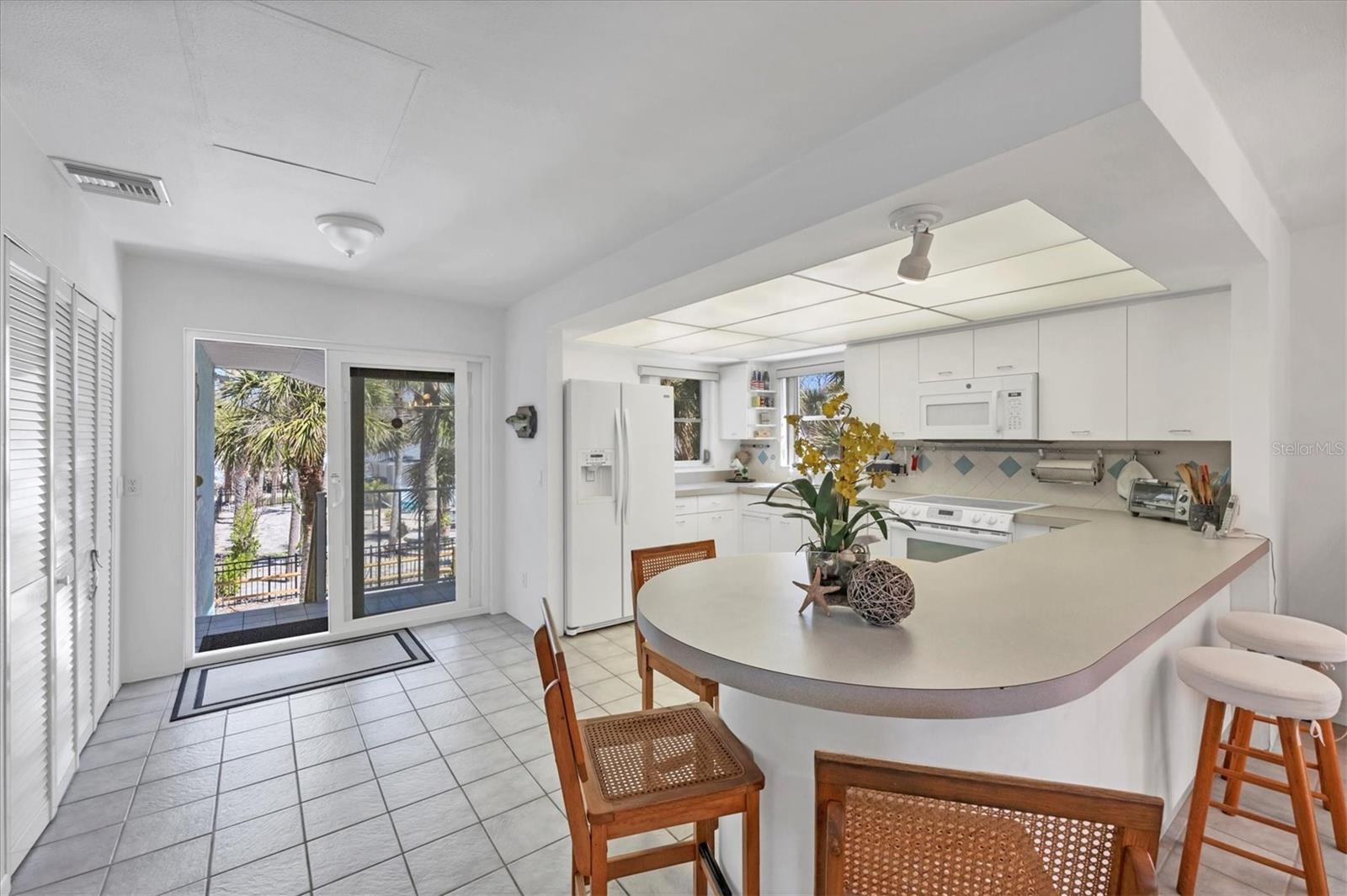 3030 N BEACH RD #B, ENGLEWOOD, FL, 34223