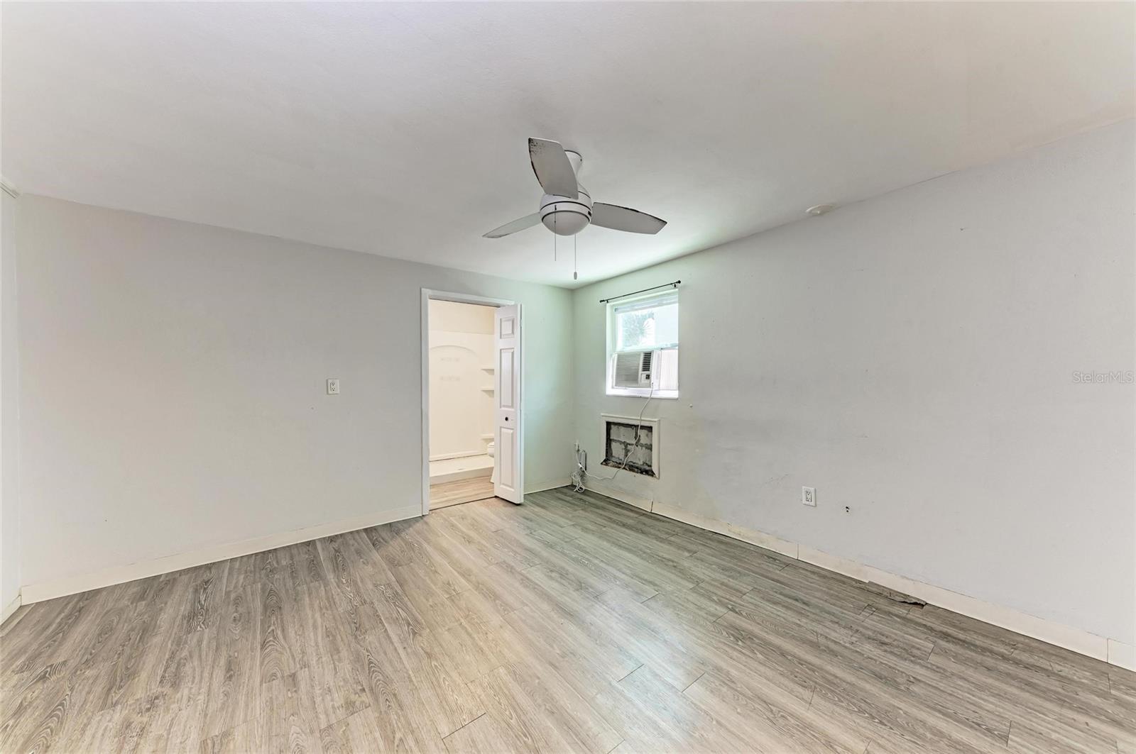 420 ARMADA RD S, VENICE, FL, 34285