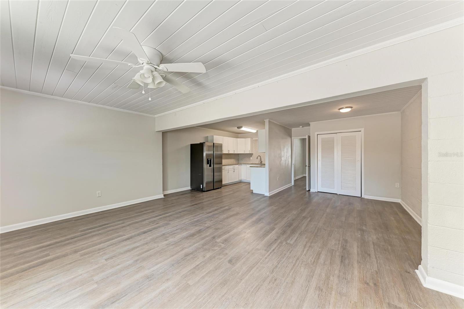 420 ARMADA RD S, VENICE, FL, 34285