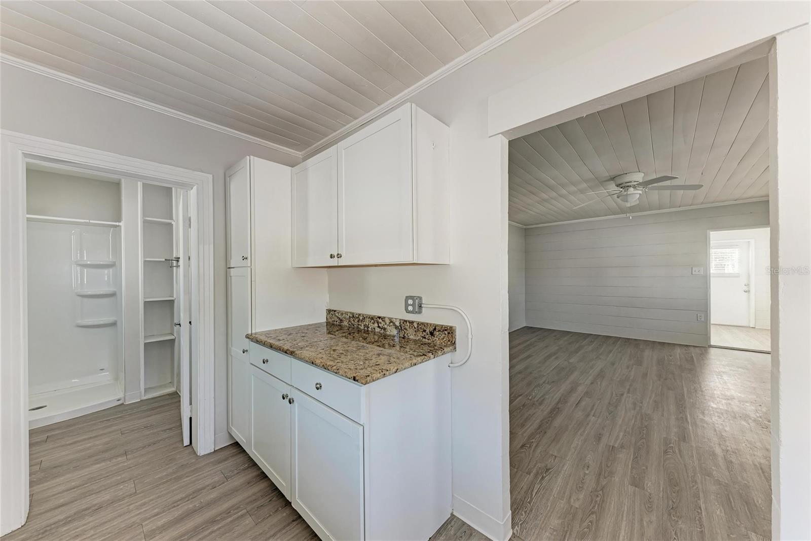 420 ARMADA RD S, VENICE, FL, 34285