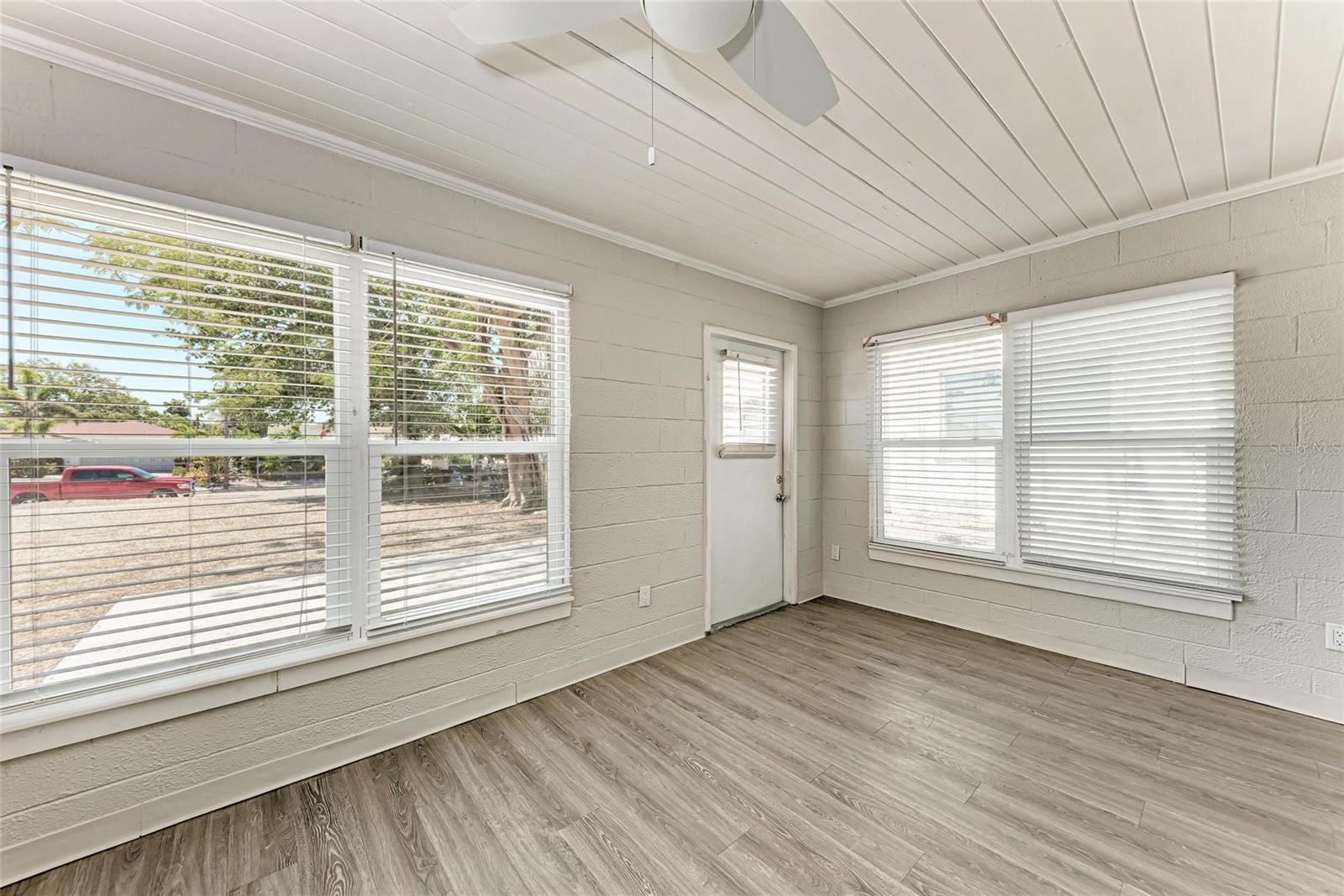 420 ARMADA RD S, VENICE, FL, 34285