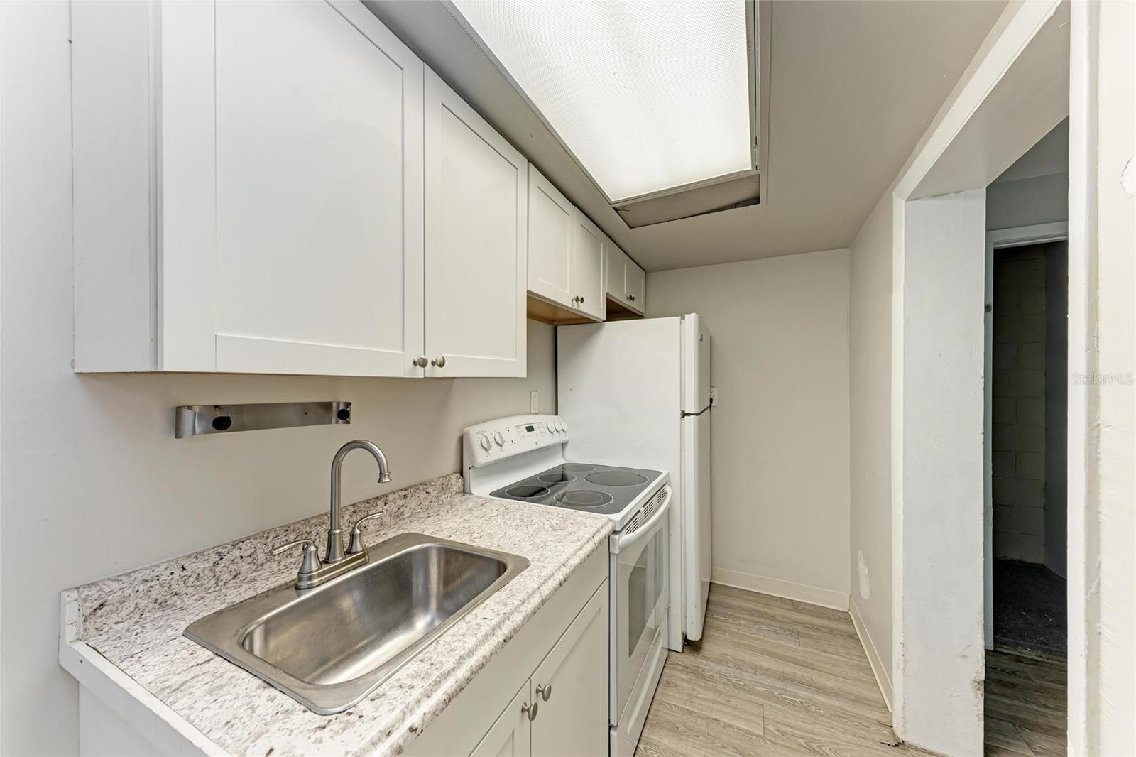 420 ARMADA RD S, VENICE, FL, 34285