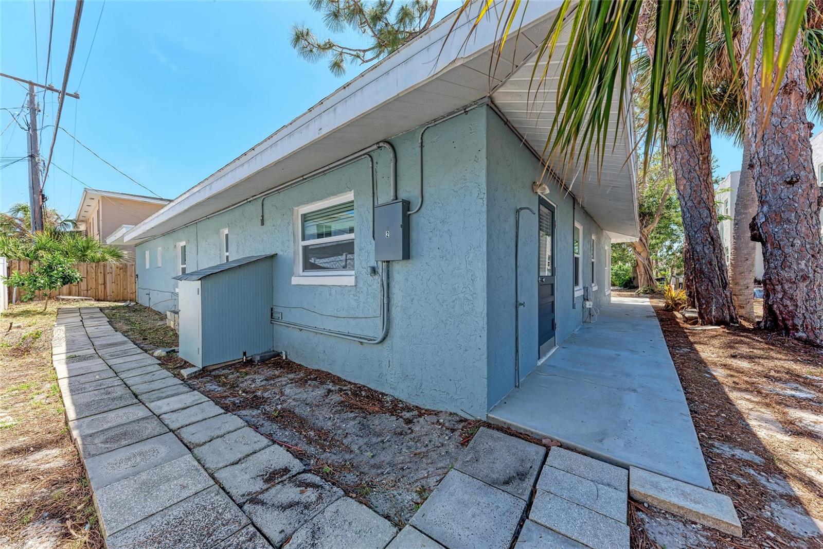 420 ARMADA RD S, VENICE, FL, 34285