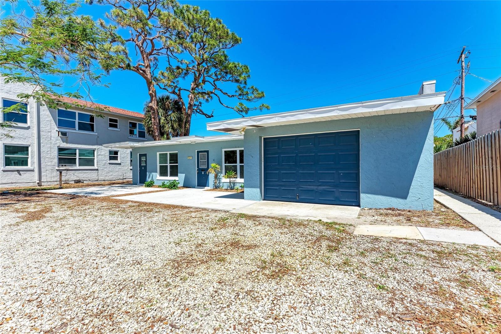 420 ARMADA RD S, VENICE, FL, 34285