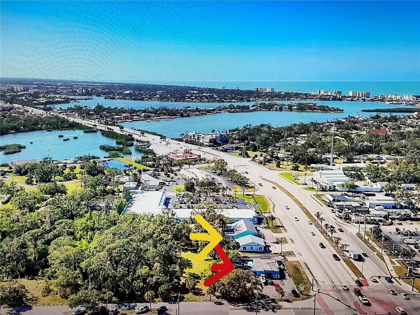 109 TAMIAMI TRL S, NOKOMIS, FL, 34275
