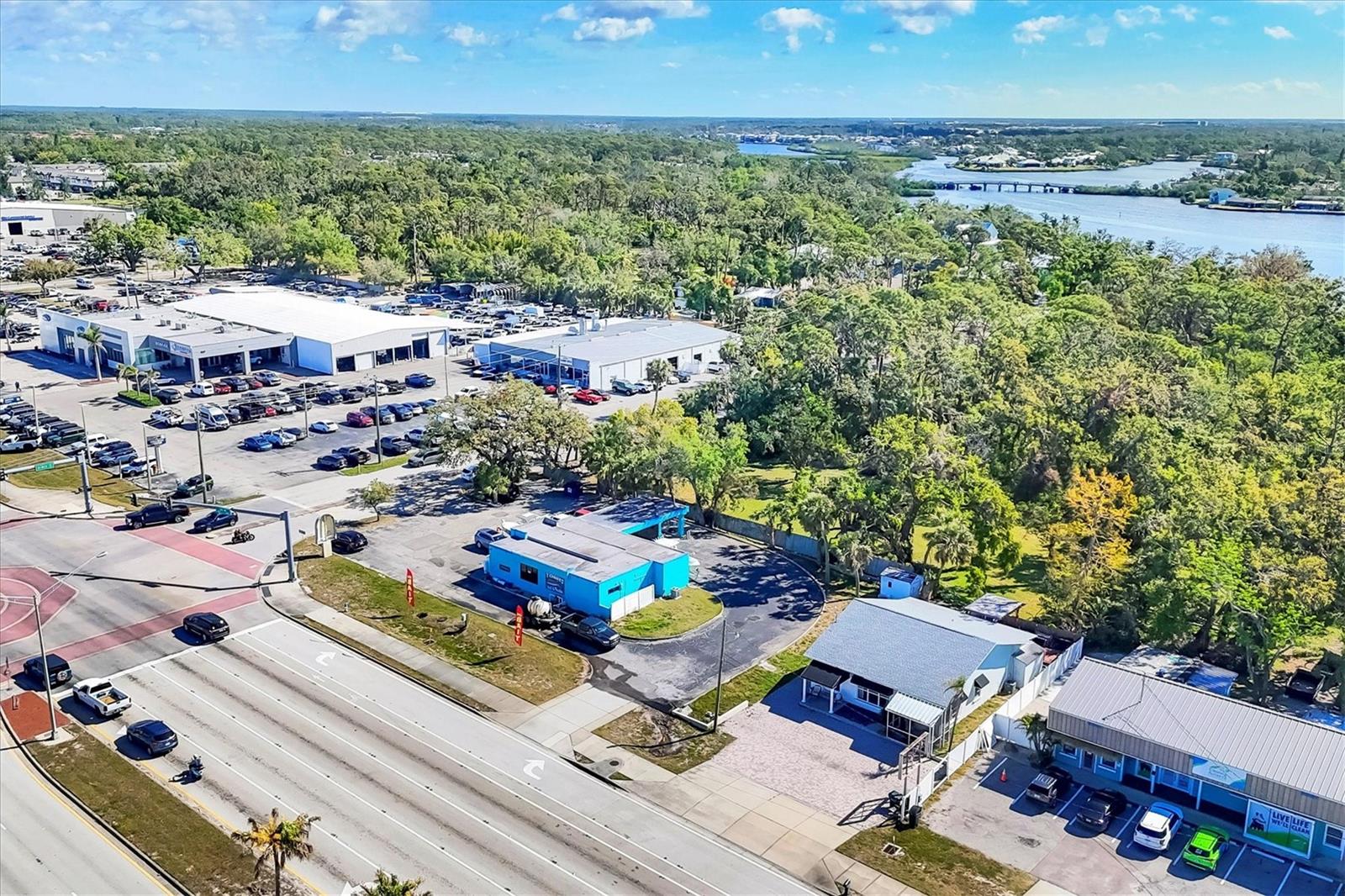 109 TAMIAMI TRL S, NOKOMIS, FL, 34275