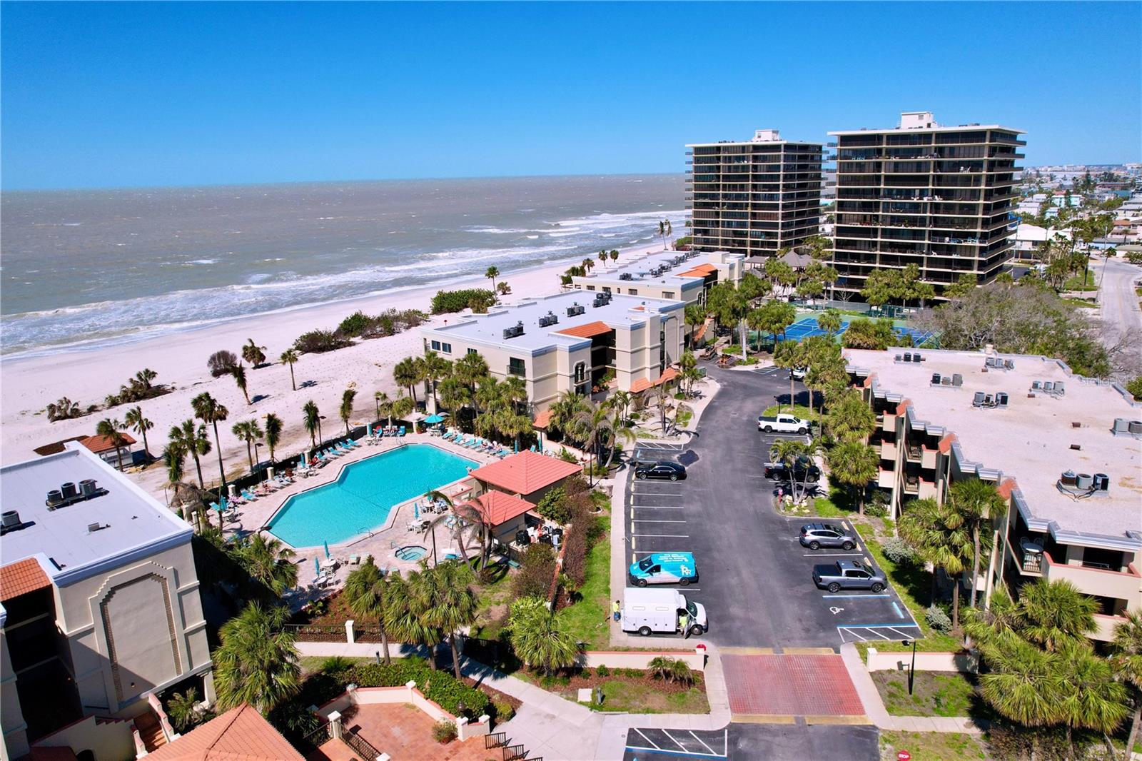 7564 BAYSHORE DR #302, TREASURE ISLAND, FL, 33706