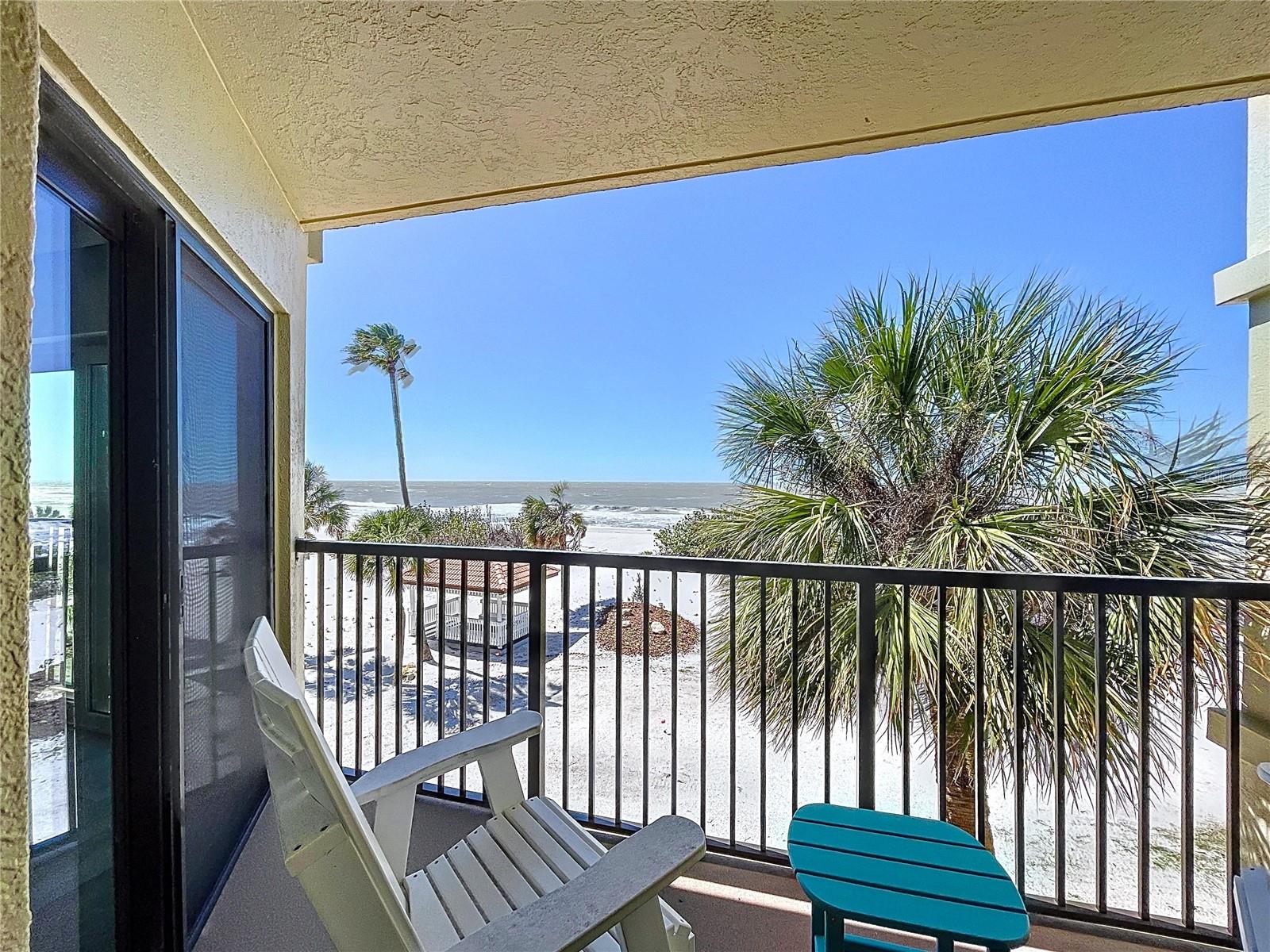 7564 BAYSHORE DR #302, TREASURE ISLAND, FL, 33706