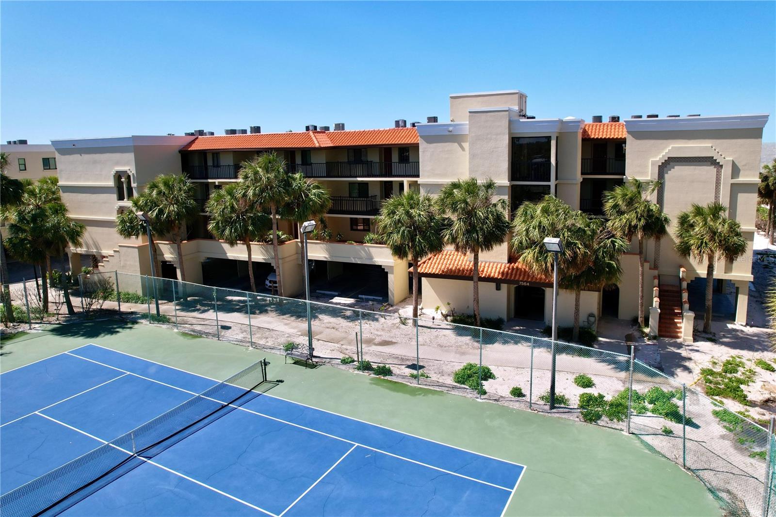 7564 BAYSHORE DR #302, TREASURE ISLAND, FL, 33706