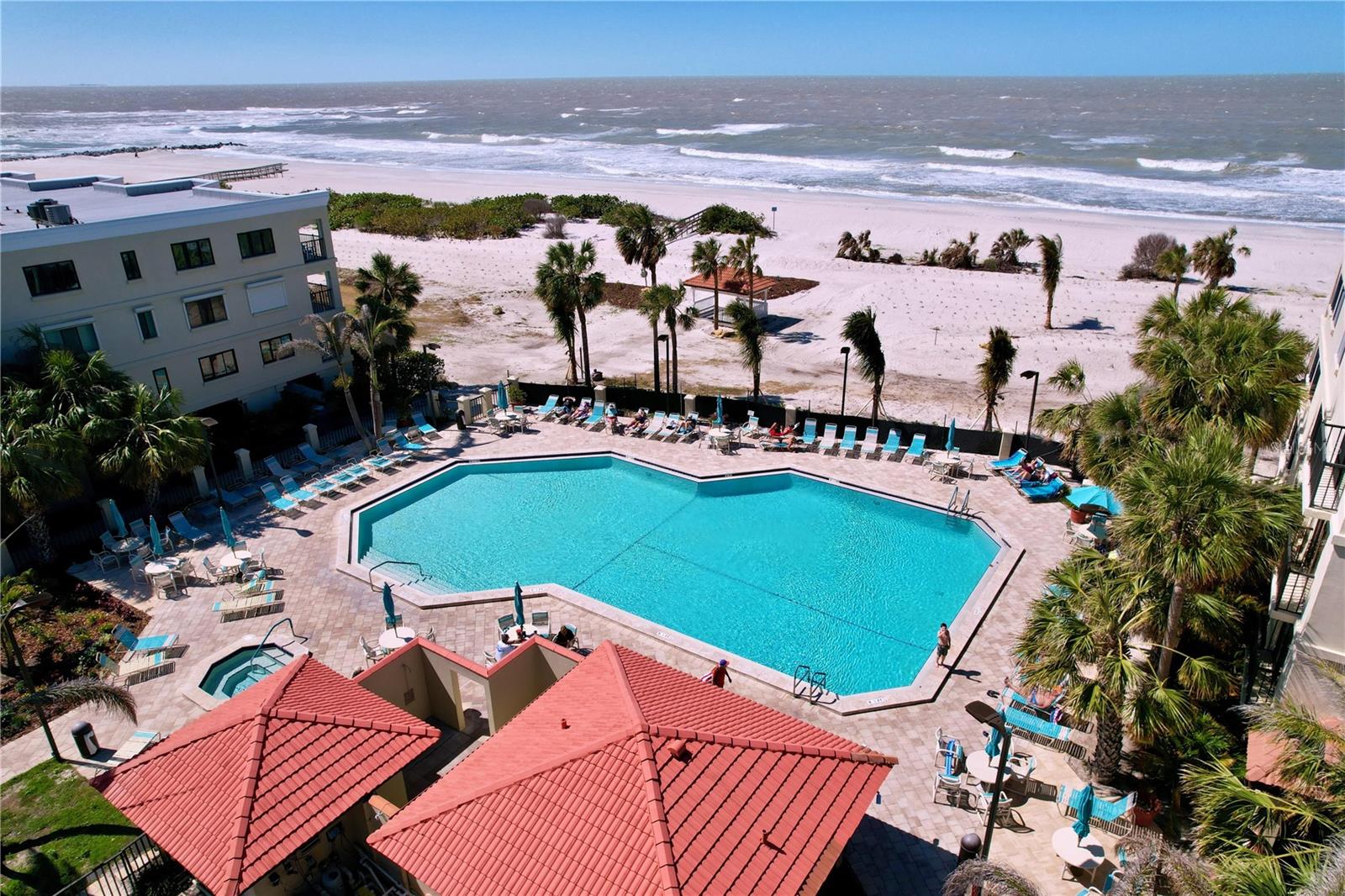 7564 BAYSHORE DR #302, TREASURE ISLAND, FL, 33706
