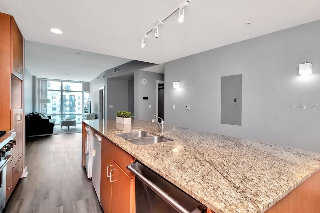1208 E KENNEDY BLVD #612, TAMPA, FL, 33602