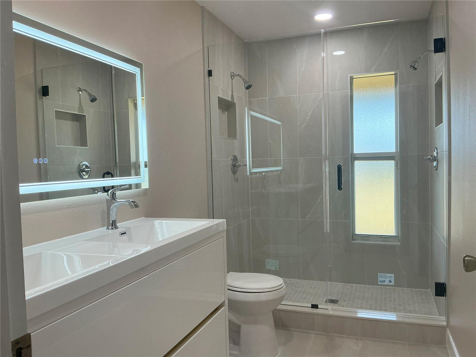 1984 THE OAKS BLVD BLVD, KISSIMMEE, FL, 34746