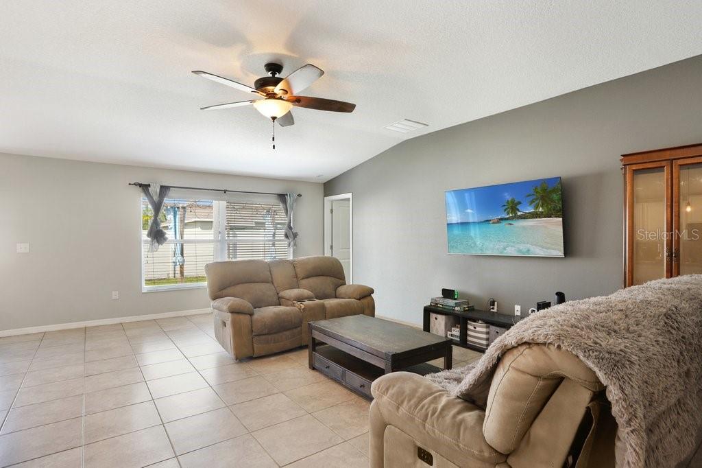 15507 CAYNOR ASH LN, SUN CITY CENTER, FL, 33573