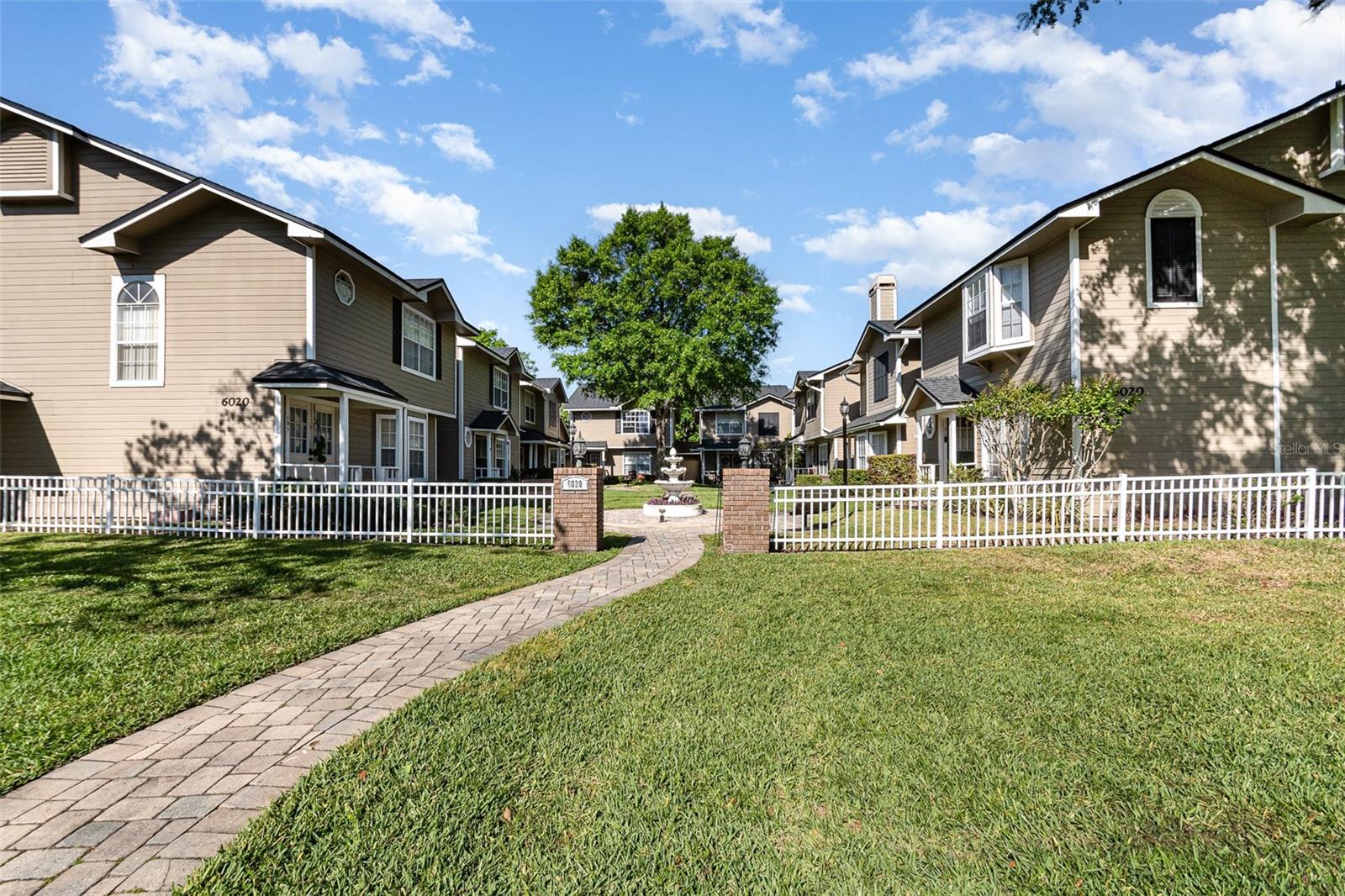 6020 SCOTCHWOOD GLN #202, ORLANDO, FL, 32822