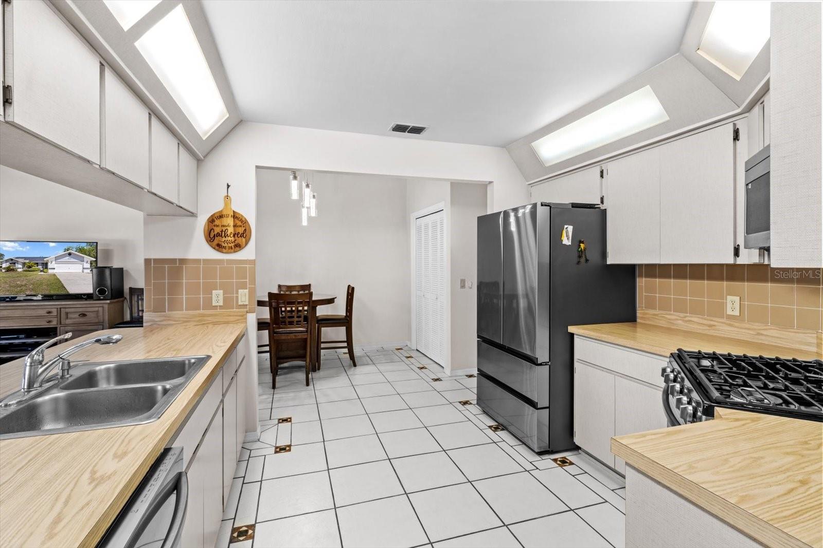 5505 W WOODSIDE DR, CRYSTAL RIVER, FL, 34429