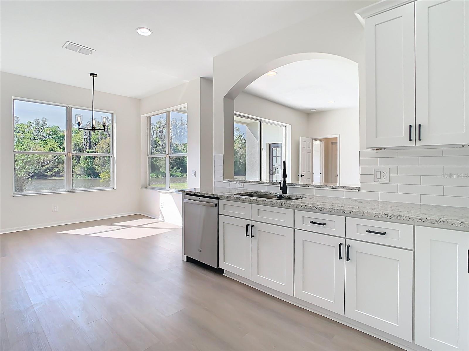10818 BREAKING ROCKS DR, TAMPA, FL, 33647