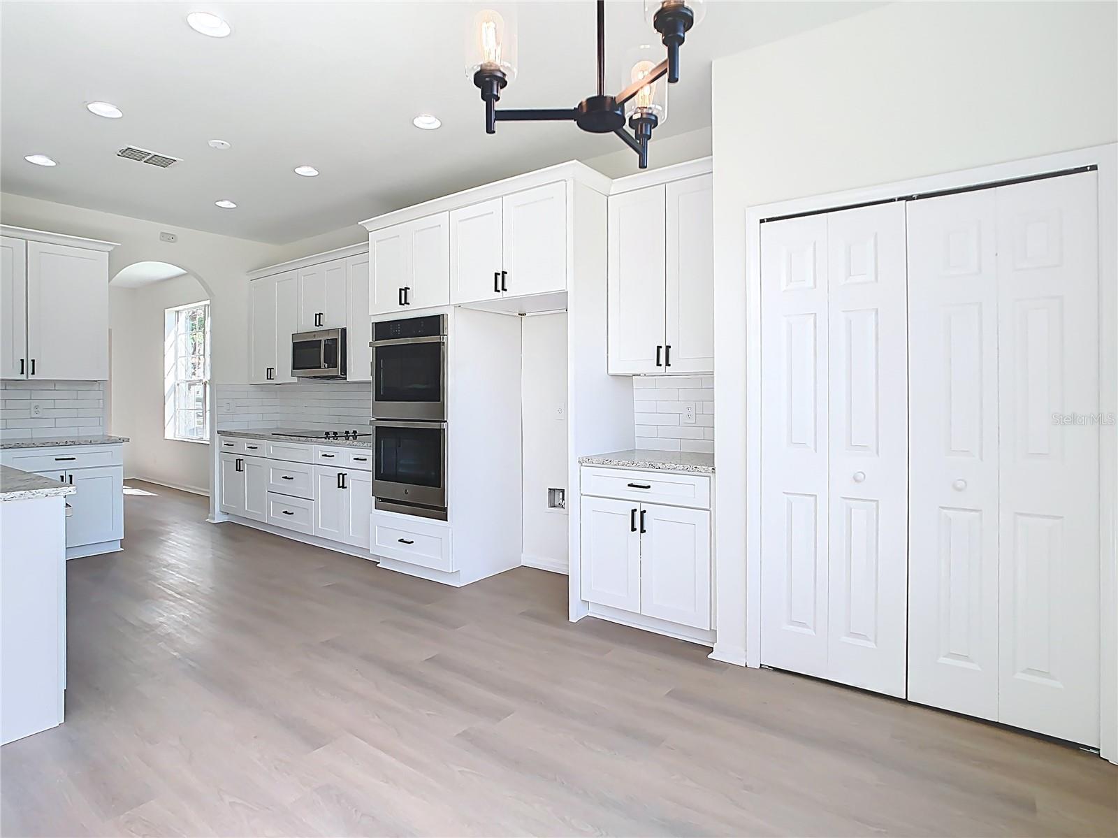 10818 BREAKING ROCKS DR, TAMPA, FL, 33647