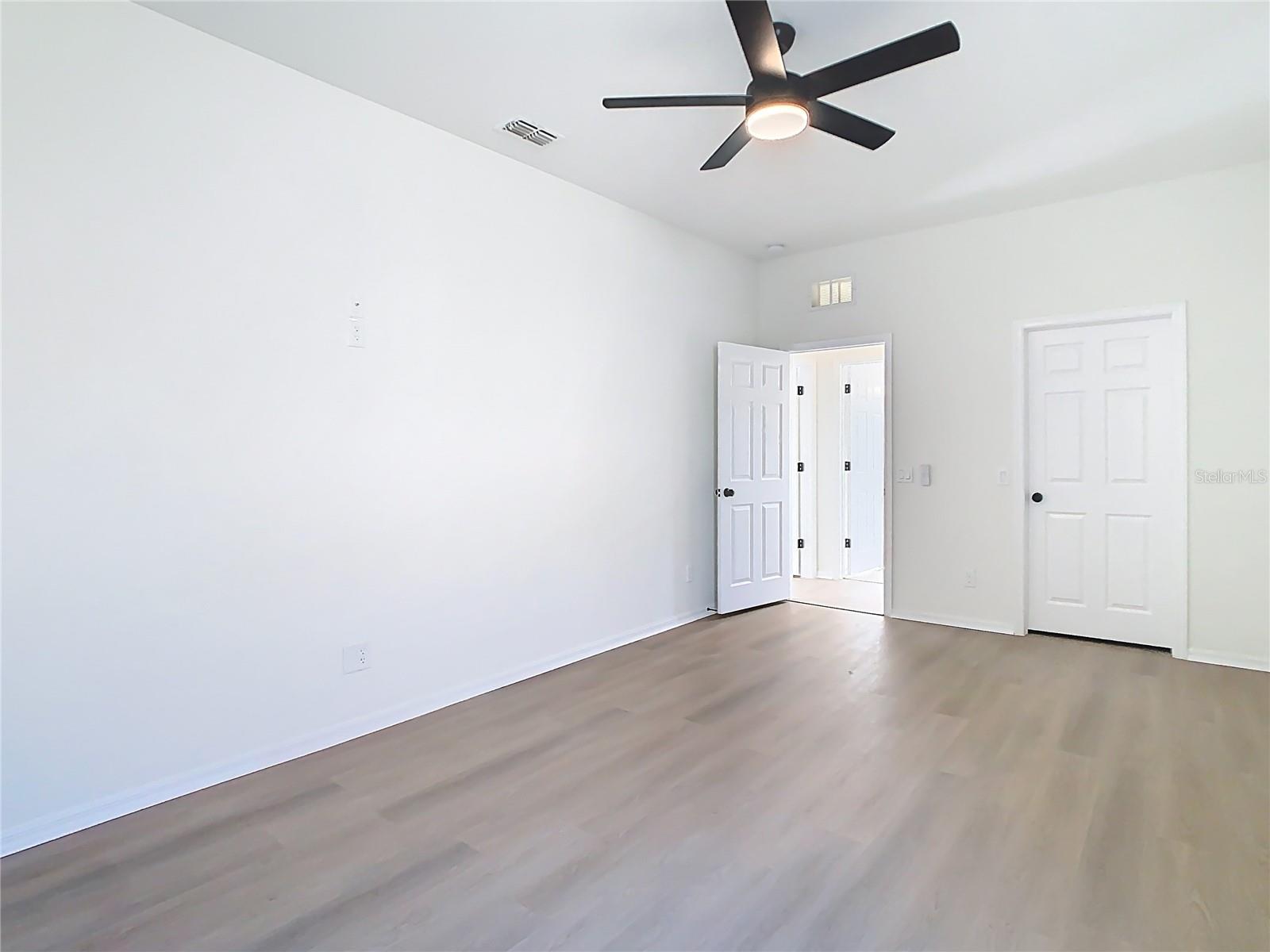 10818 BREAKING ROCKS DR, TAMPA, FL, 33647