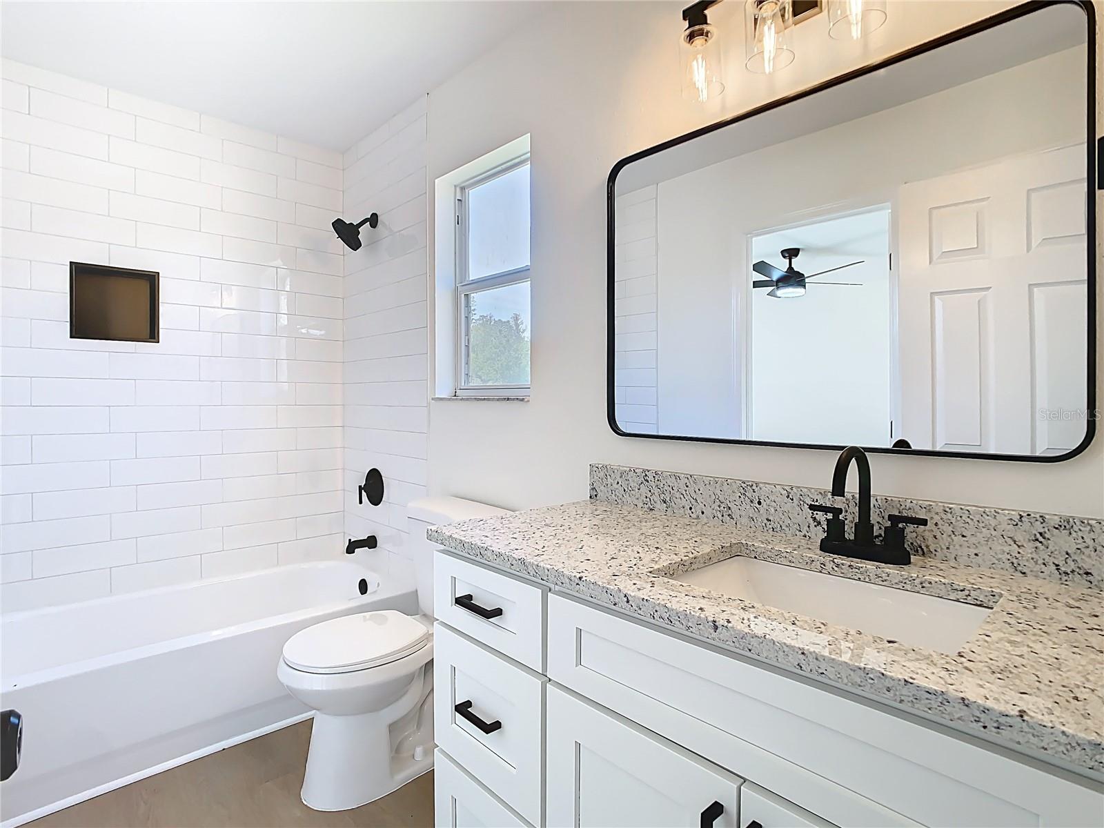 10818 BREAKING ROCKS DR, TAMPA, FL, 33647