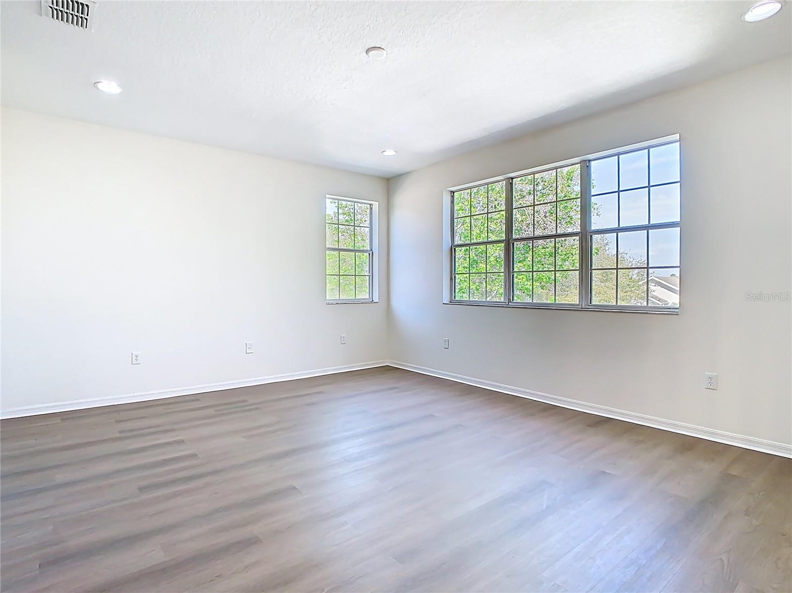 10818 BREAKING ROCKS DR, TAMPA, FL, 33647