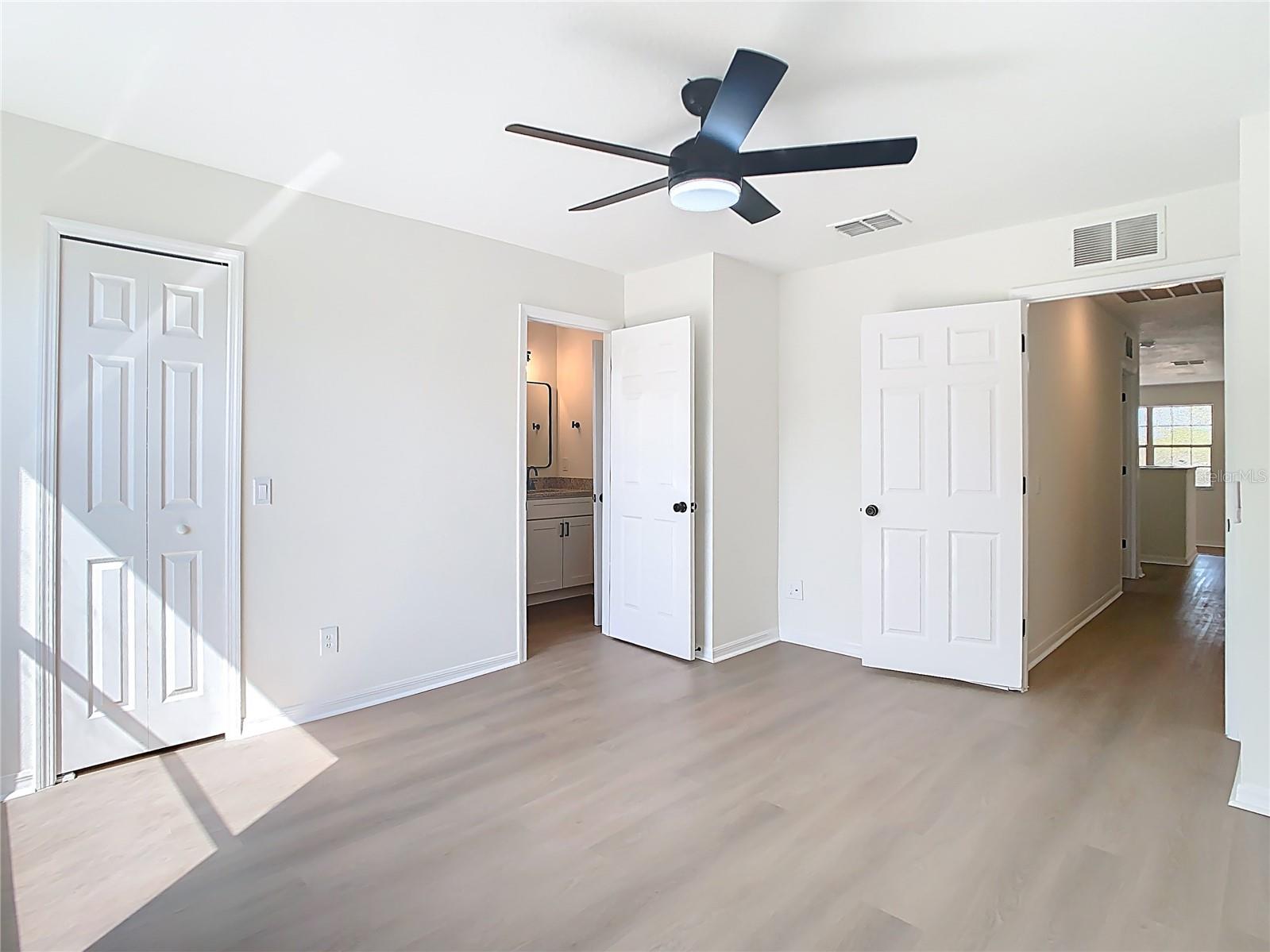 10818 BREAKING ROCKS DR, TAMPA, FL, 33647