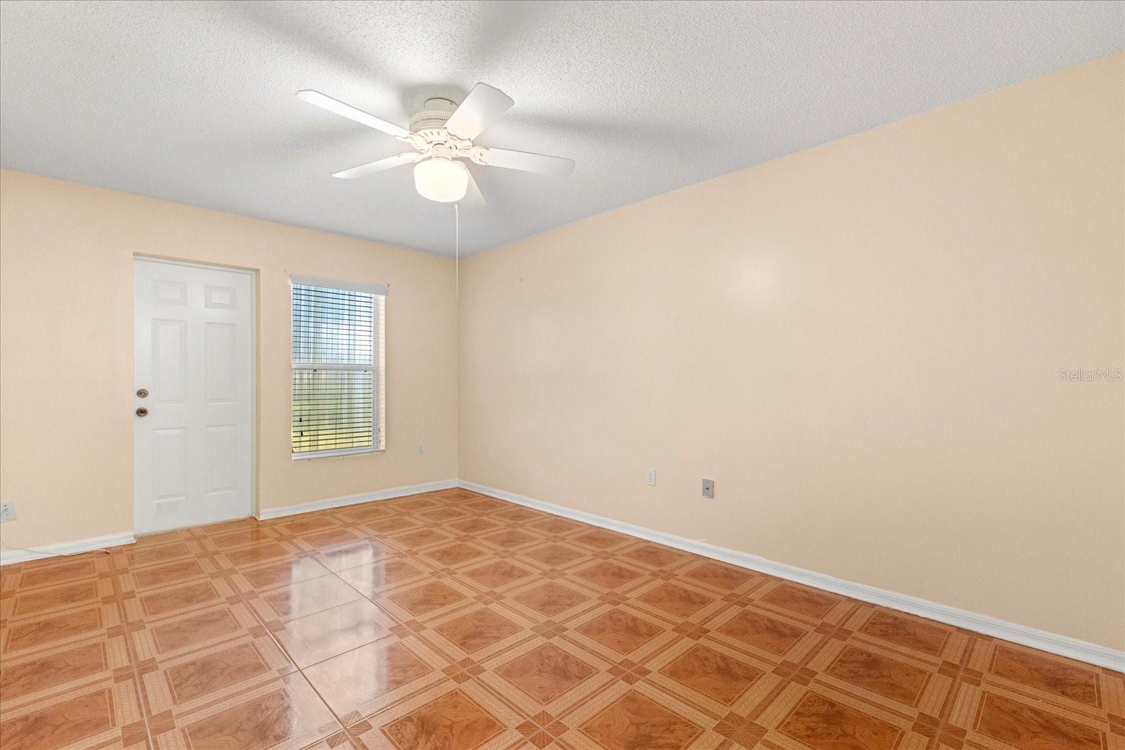 121 BARRINGTON DR, KISSIMMEE, FL, 34758