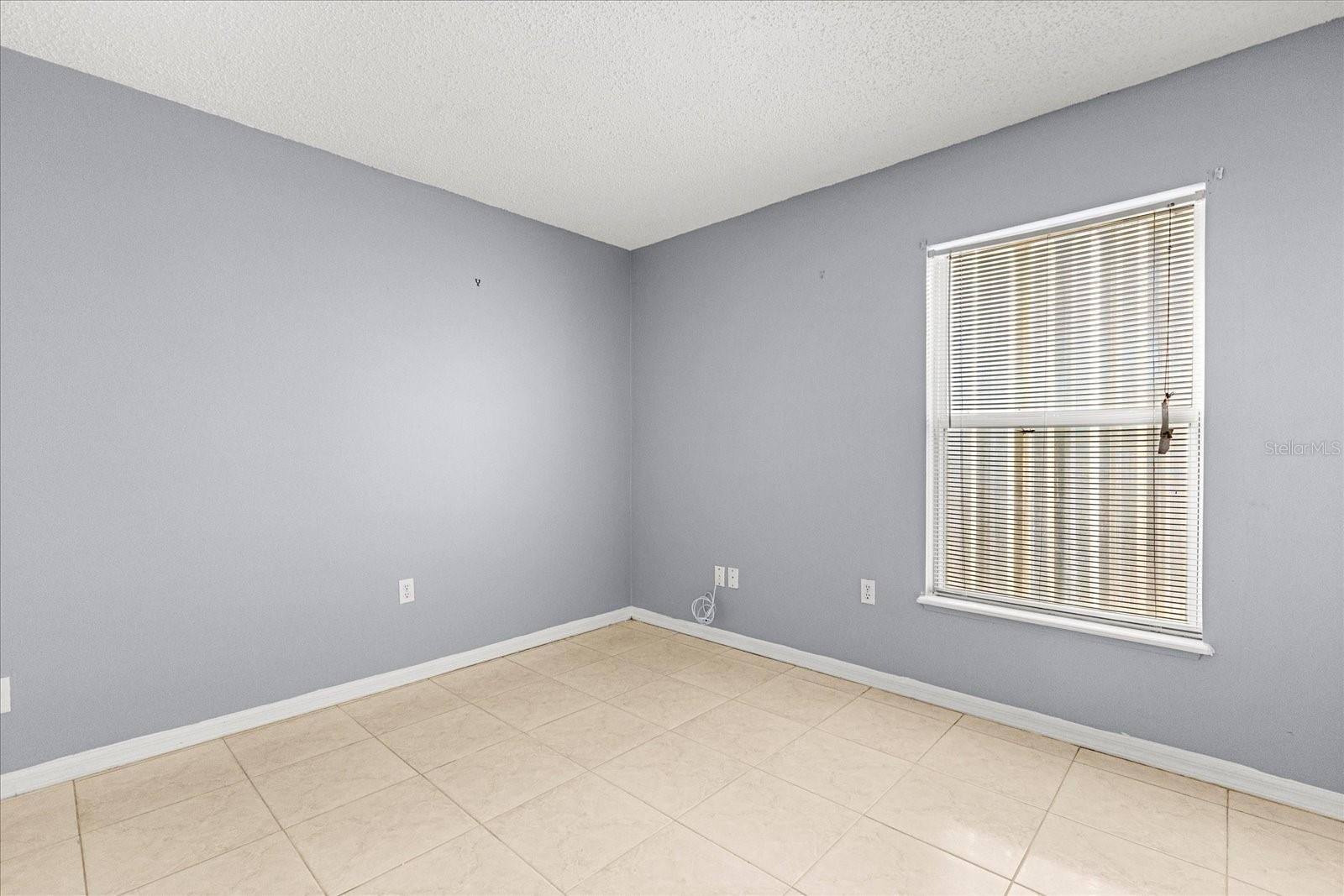 121 BARRINGTON DR, KISSIMMEE, FL, 34758