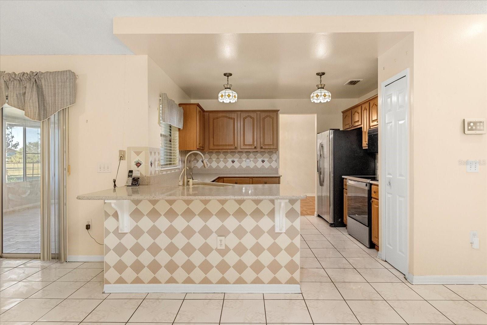 121 BARRINGTON DR, KISSIMMEE, FL, 34758