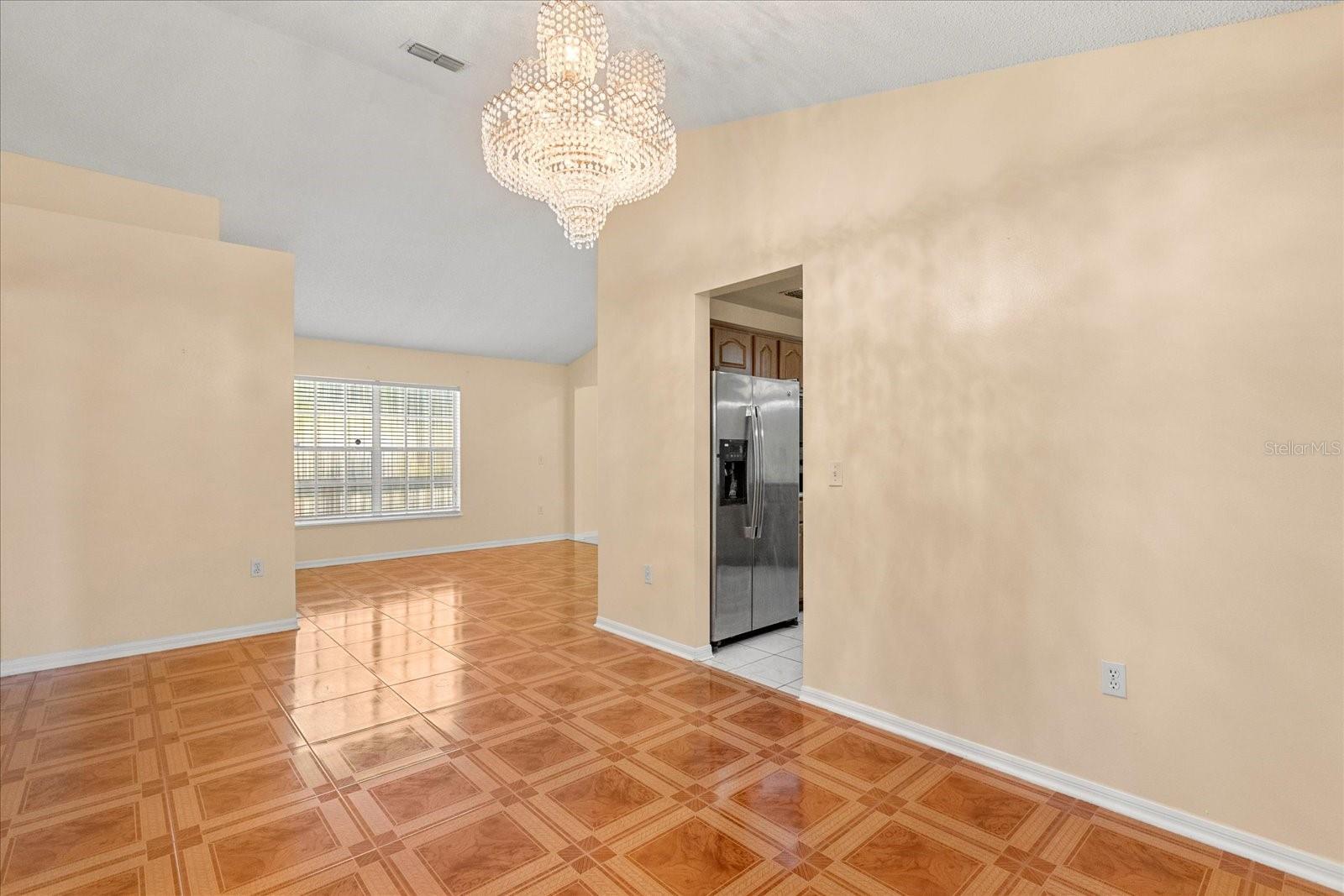121 BARRINGTON DR, KISSIMMEE, FL, 34758