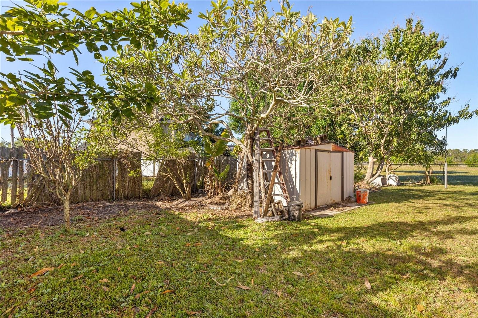 121 BARRINGTON DR, KISSIMMEE, FL, 34758