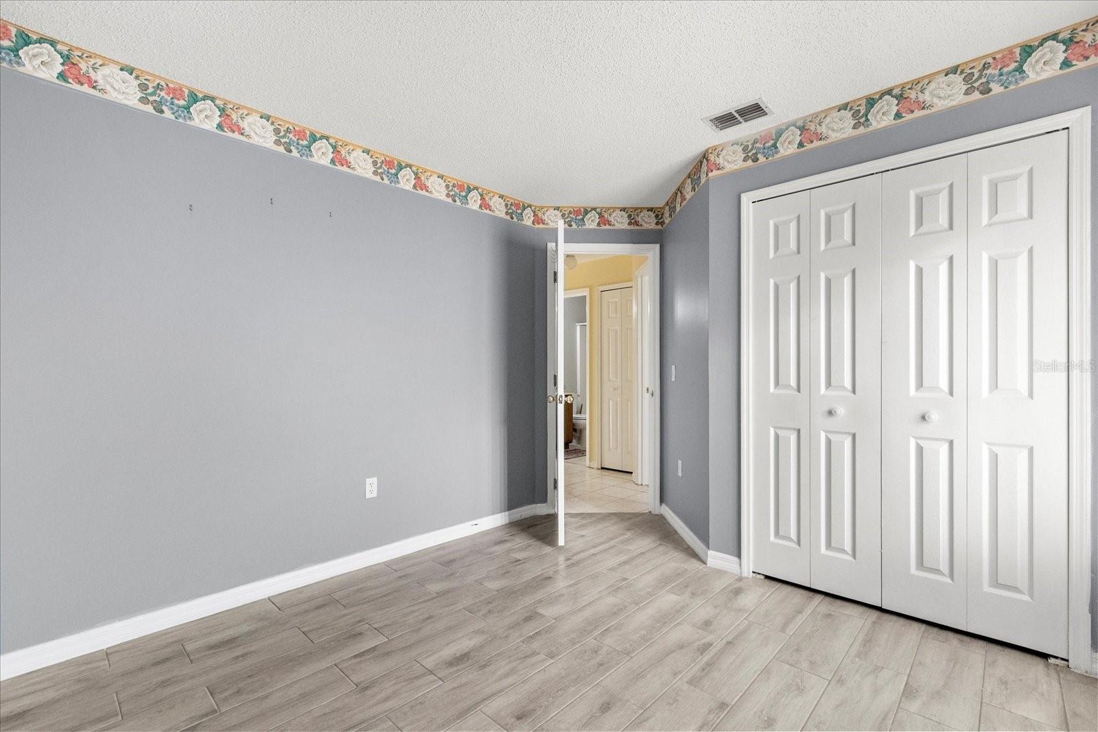 121 BARRINGTON DR, KISSIMMEE, FL, 34758