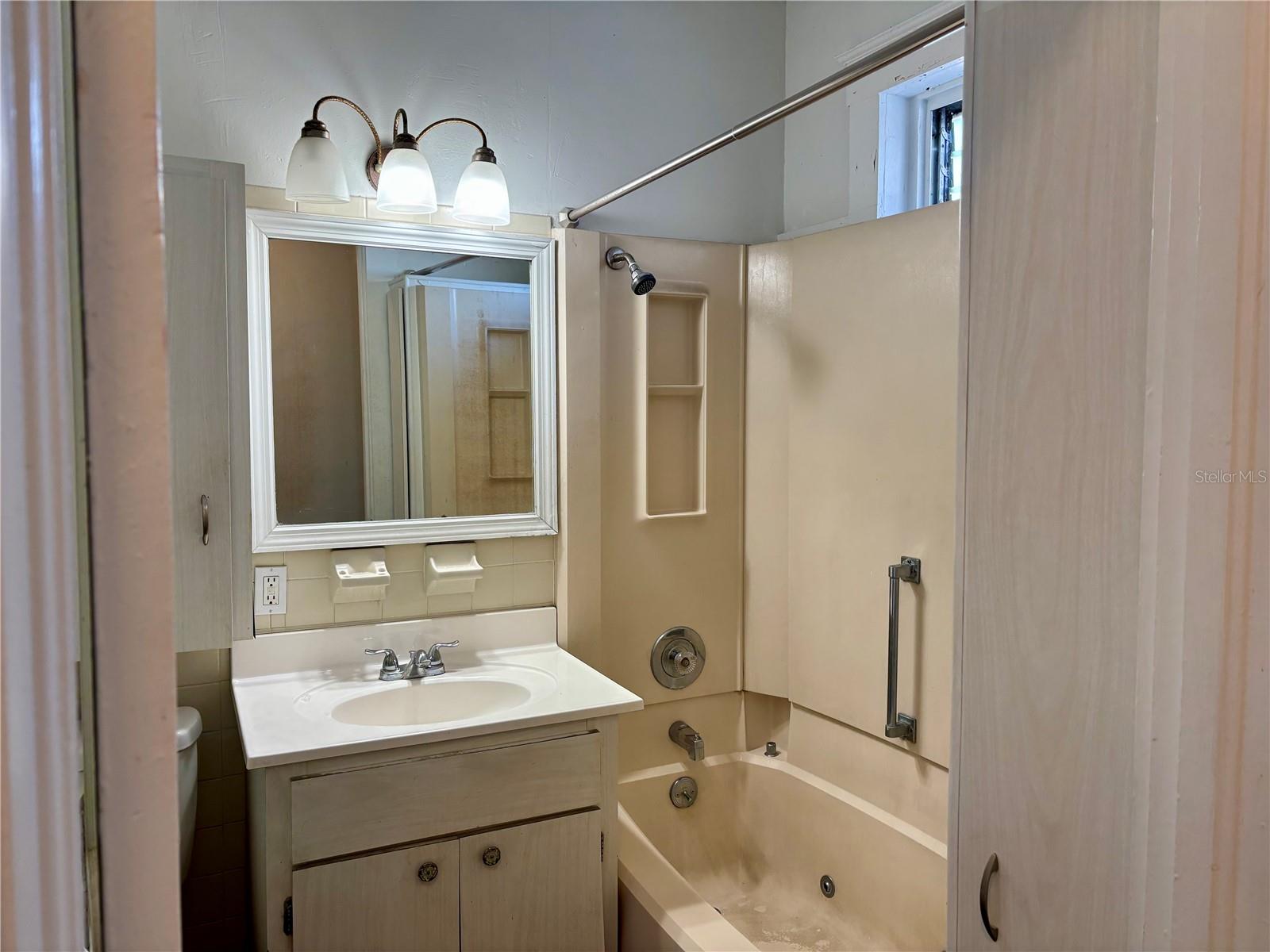 2530 9TH AVE W, BRADENTON, FL, 34205