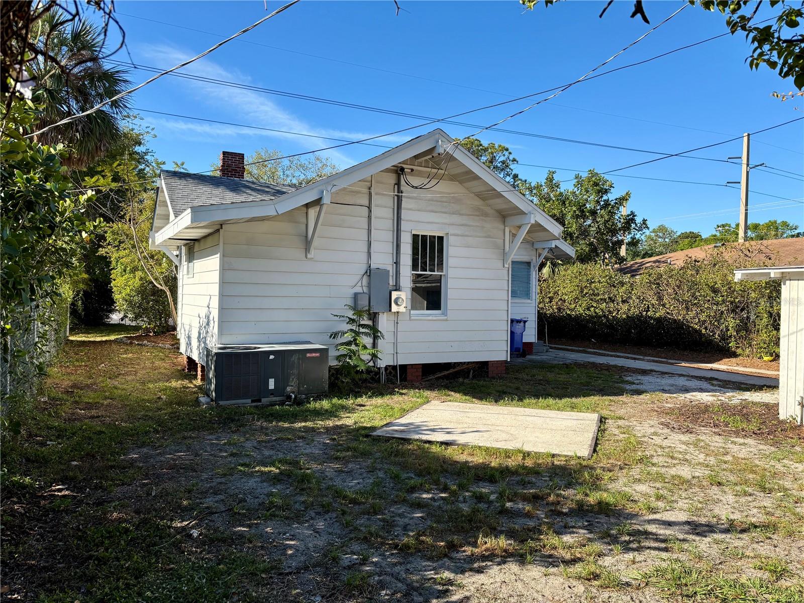 2530 9TH AVE W, BRADENTON, FL, 34205