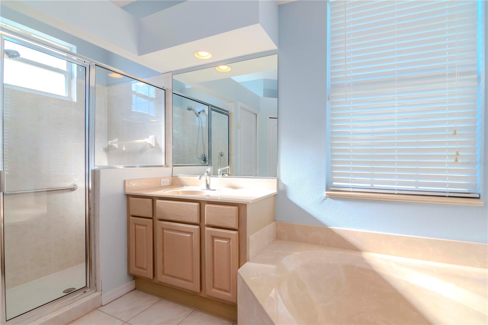 711 PLANTERS MANOR WAY, BRADENTON, FL, 34212