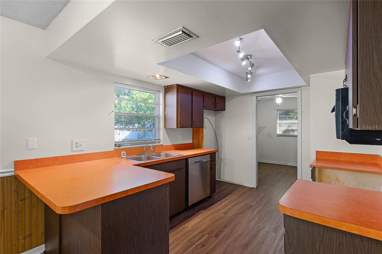 2072 MONTEREY DR, DELTONA, FL, 32738